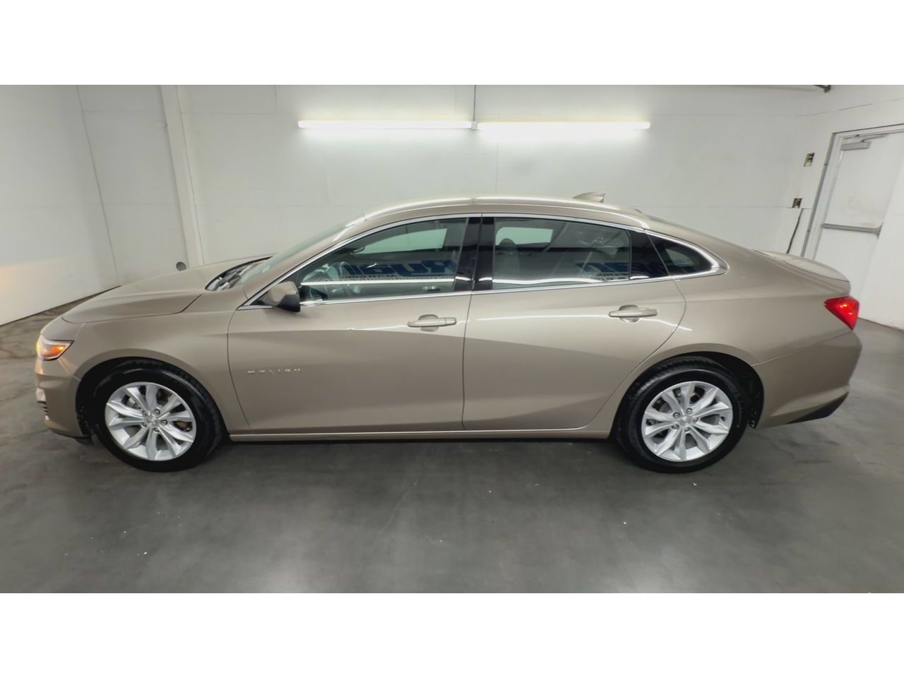 Certified 2025 Chevrolet Malibu LT FWD image 5