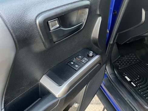 Certified 2023 Toyota Tacoma SR5 image 12