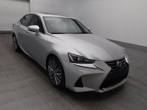 Used 2017 Lexus IS 200t RWD image 13