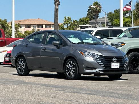 Used 2024 Nissan Versa SV FWD image 8