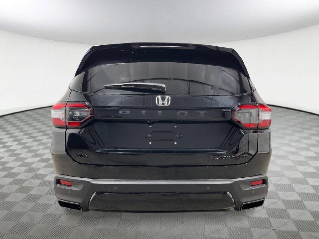 New 2026 Honda Pilot Black Edition image 5