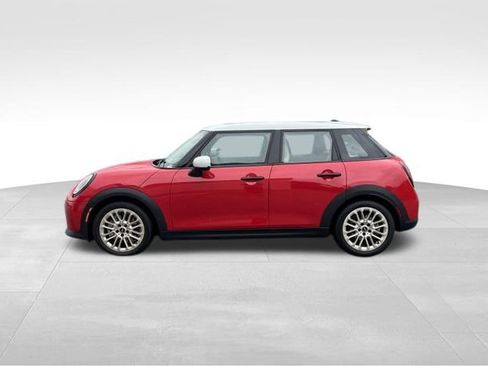 Used 2026 MINI Cooper 4-Door Hardtop FWD image 8