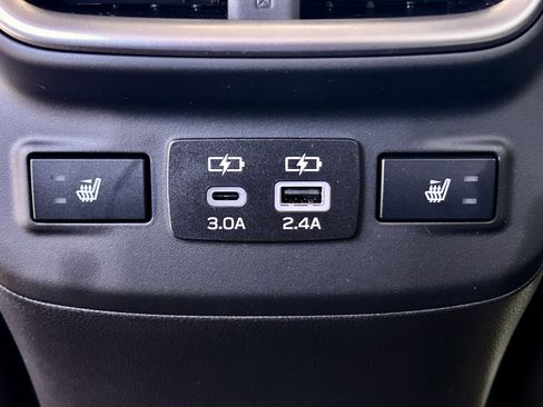 Used 2024 Subaru Outback Limited image 34