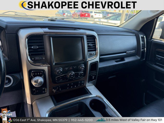Used 2017 RAM 1500 Laramie w/ Convenience Group AWD/4WD image 6