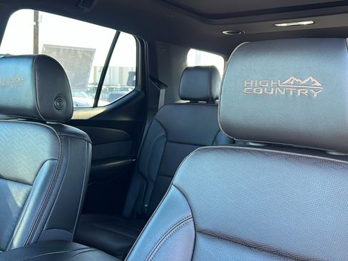 Used 2023 Chevrolet Traverse High Country image 22
