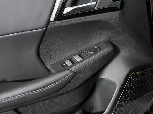 New 2026 Mitsubishi Outlander SE AWD/4WD image 11
