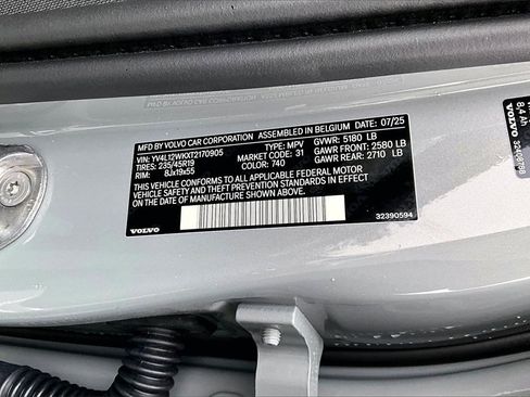 New 2026 Volvo V60 B5 Cross Country Plus w/ Protection Package Premier image 8