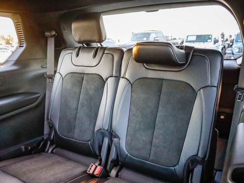 New 2025 Jeep Grand Cherokee L Altitude image 21