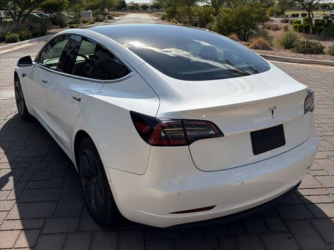 Used 2019 Tesla Model 3 Standard Range Plus RWD image 4