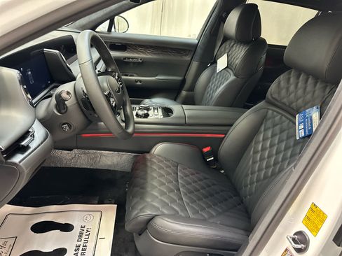 New 2026 Genesis G90 3.5T Prestige image 12