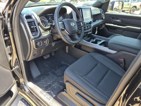 New 2026 RAM 1500 Express AWD/4WD image 10