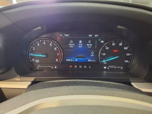 Used 2024 Ford Explorer XLT w/ Equipment Group 202A image 14