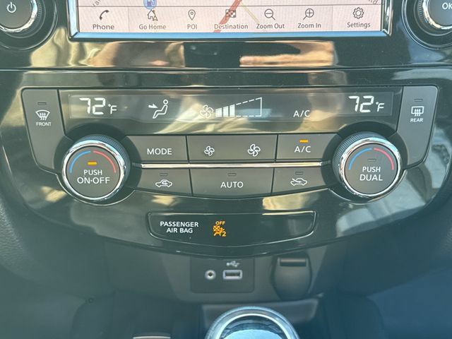 Used 2019 Nissan Rogue SV w/ Premium Package AWD/4WD image 32