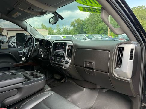 Used 2016 GMC Sierra 2500 SLT w/ Duramax Plus Package AWD/4WD image 20