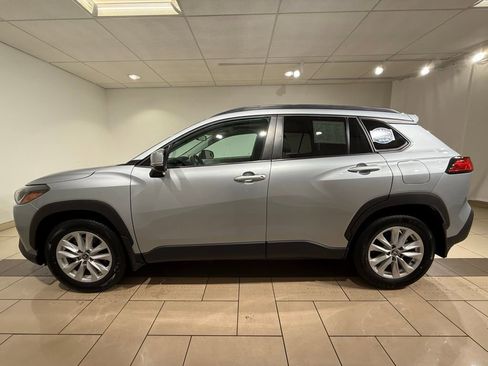 Certified 2023 Toyota Corolla Cross LE image 2