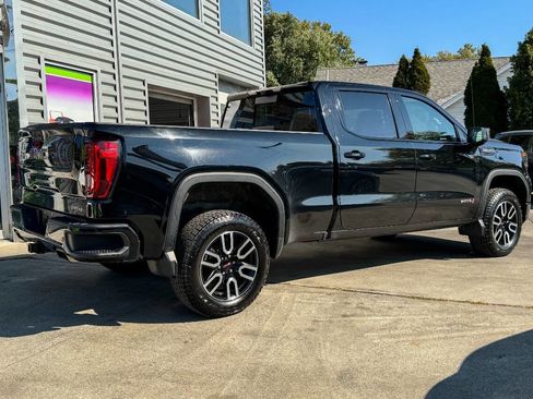 Used 2022 GMC Sierra 1500 AT4 w/ Technology Package image 3
