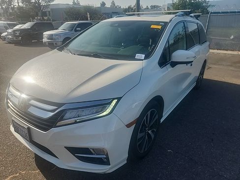 Used 2018 Honda Odyssey Elite image 4