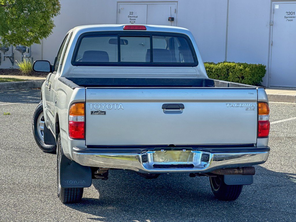 Used 2003 Toyota Tacoma 2WD Xtracab w/ SR5 Pkg image 12