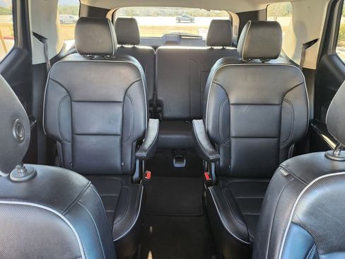 Used 2020 Chevrolet Traverse High Country image 26