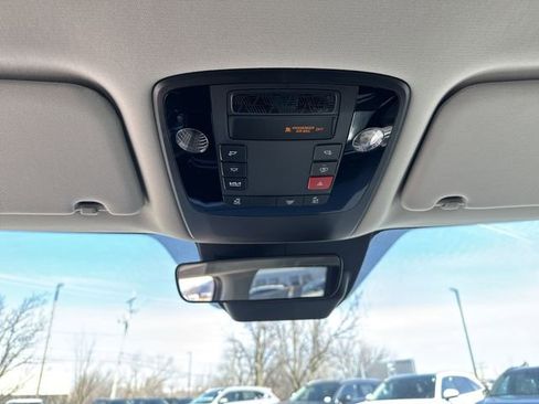 New 2026 Kia Carnival FWD image 9