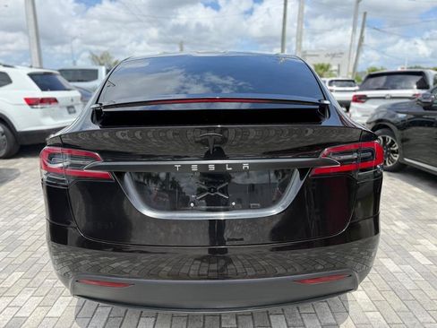 Used 2017 Tesla Model X 75D AWD/4WD image 6