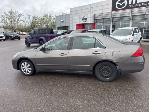 Used 2006 Honda Accord EX image 8