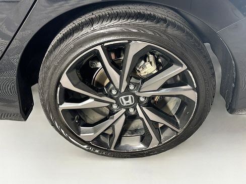 Used 2019 Honda Civic Sport image 11