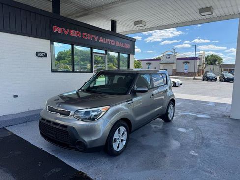 Used 2015 Kia Soul FWD image 7