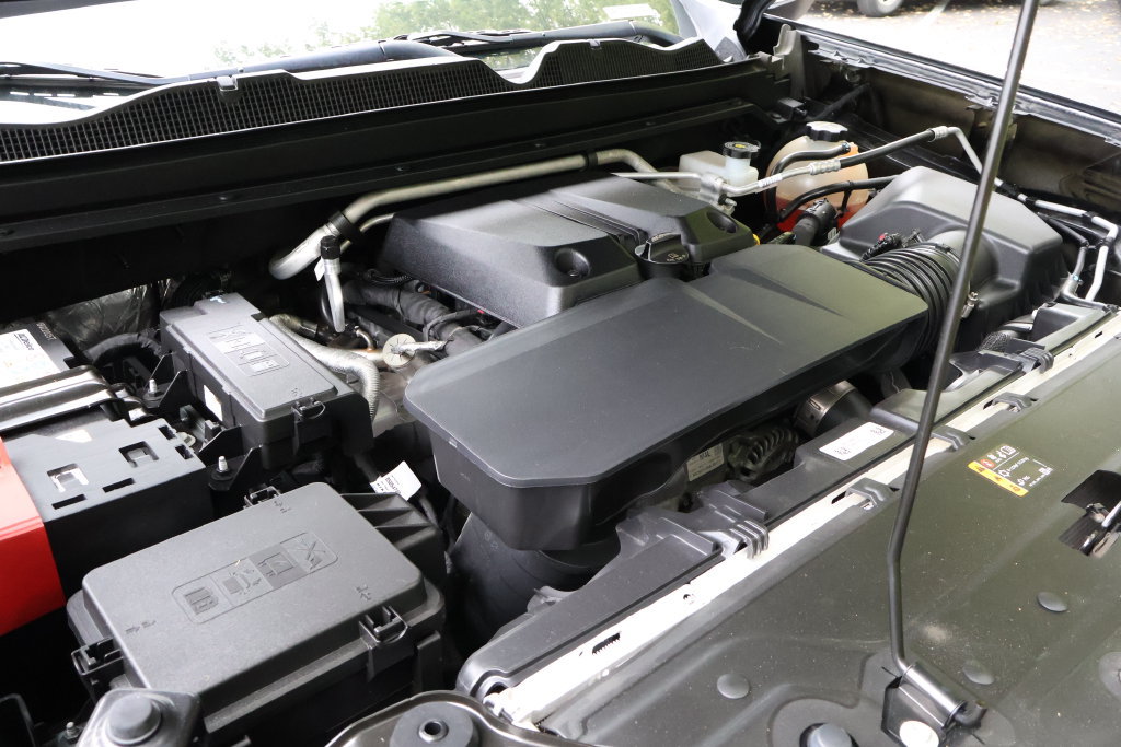 Certified 2025 GMC Canyon Denali AWD/4WD image 17