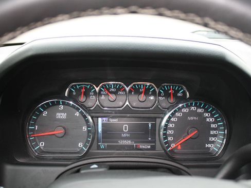 Used 2015 Chevrolet Tahoe LTZ AWD/4WD image 9