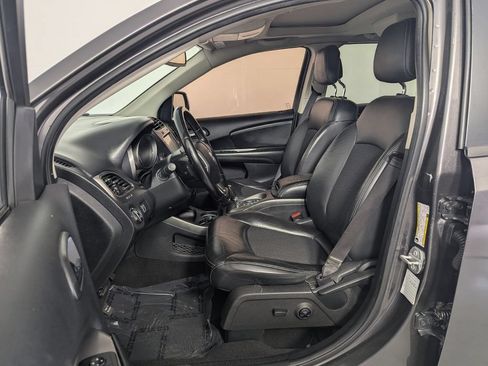 Used 2020 Dodge Journey Crossroad FWD image 11