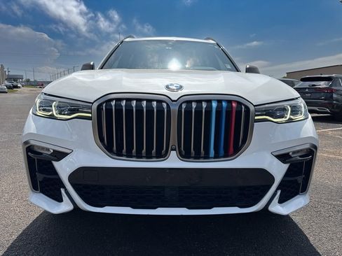 Used 2020 BMW X7 M50i w/ Luxury Seating Package AWD/4WD image 2