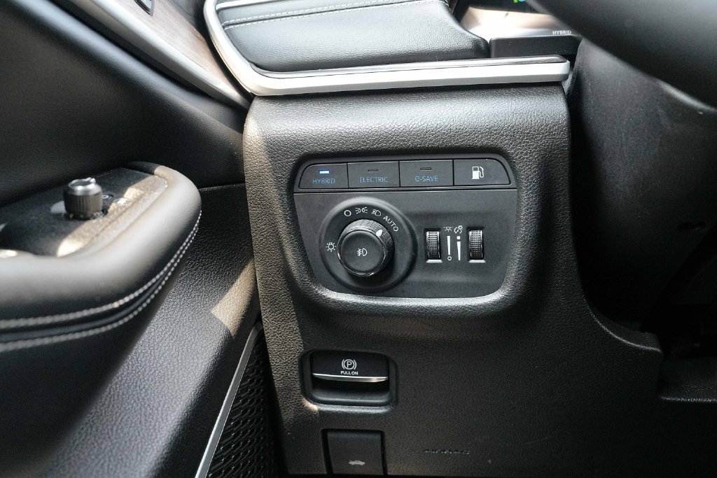 Used 2024 Jeep Grand Cherokee Limited 4xe AWD/4WD image 39