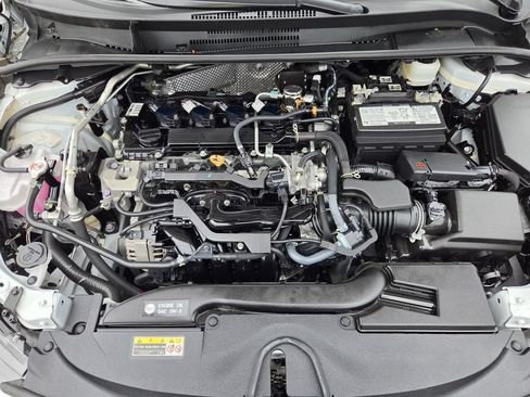 Used 2025 Toyota Corolla LE FWD image 28