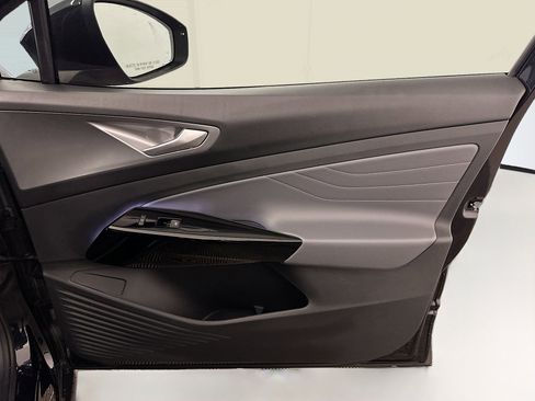 Used 2023 Volkswagen ID.4 Pro S AWD/4WD image 35