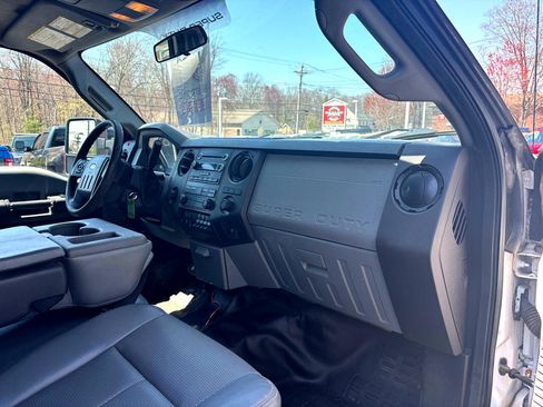 Used 2016 Ford F550 4x4 Crew Cab Super Duty image 65
