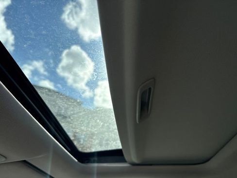 Used 2023 Honda CR-V EX-L image 11