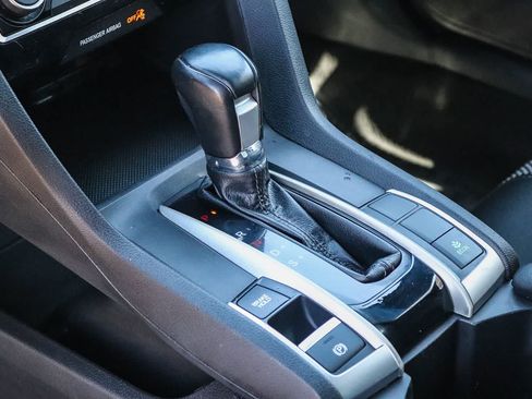 Used 2019 Honda Civic Sport image 18