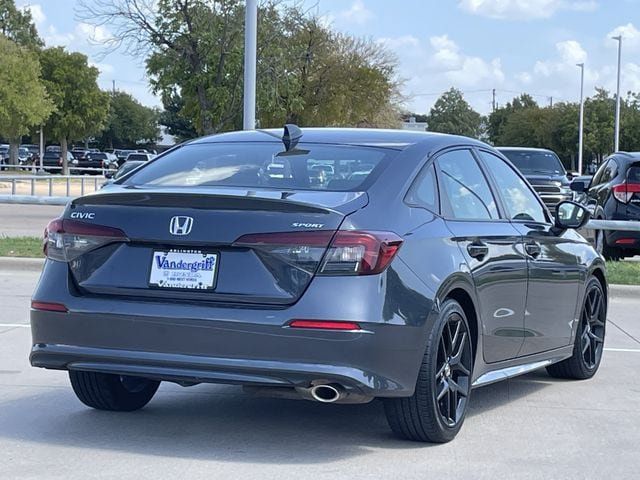 Used 2025 Honda Civic Sport image 4