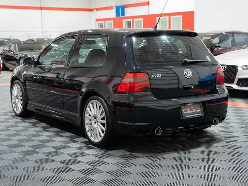 Used 2004 Volkswagen R32 AWD/4WD image 4