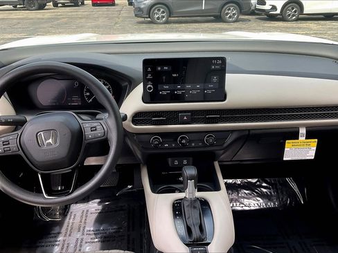 Used 2026 Honda HR-V LX image 9