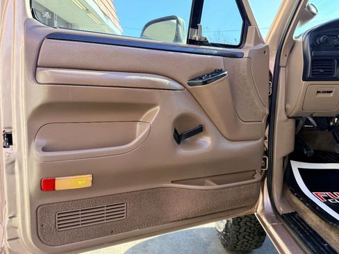 Used 1997 Ford F250 XLT image 15