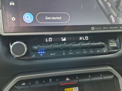 Used 2022 Toyota Tundra Limited AWD/4WD image 15