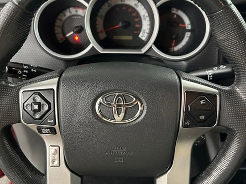 Used 2015 Toyota Tacoma 2WD Access Cab w/ Convenience Package image 16