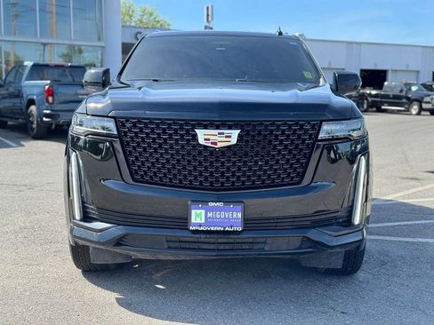 Used 2024 Cadillac Escalade Premium Luxury AWD/4WD image 10