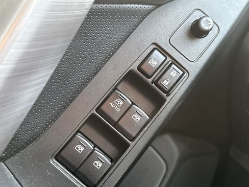 Used 2015 Subaru Forester 2.0XT Touring w/ Eyesight & Navigation System AWD/4WD image 23
