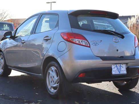 Used 2012 MAZDA MAZDA2 Touring image 7