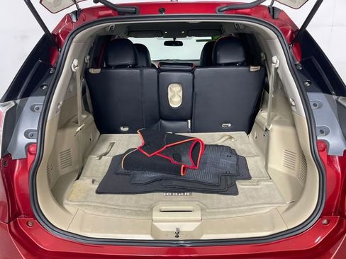 Used 2015 Nissan Rogue S w/ S Family Package FWD image 16