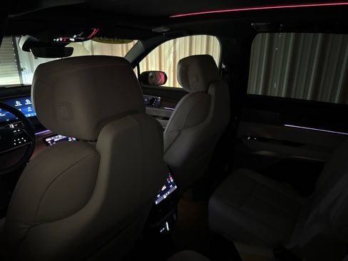 Certified 2026 Cadillac Vistiq Sport AWD/4WD image 45