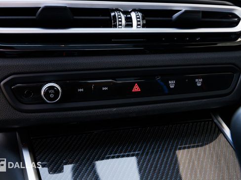 Used 2024 BMW M2 image 26